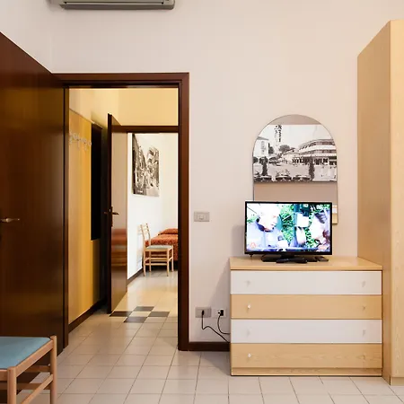 מלון דירות Marina 3*