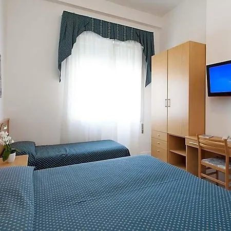Marina 3*