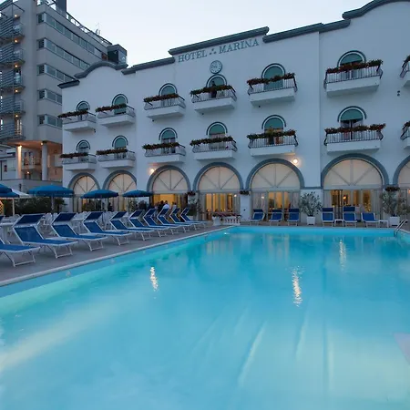 Marina מלון דירות